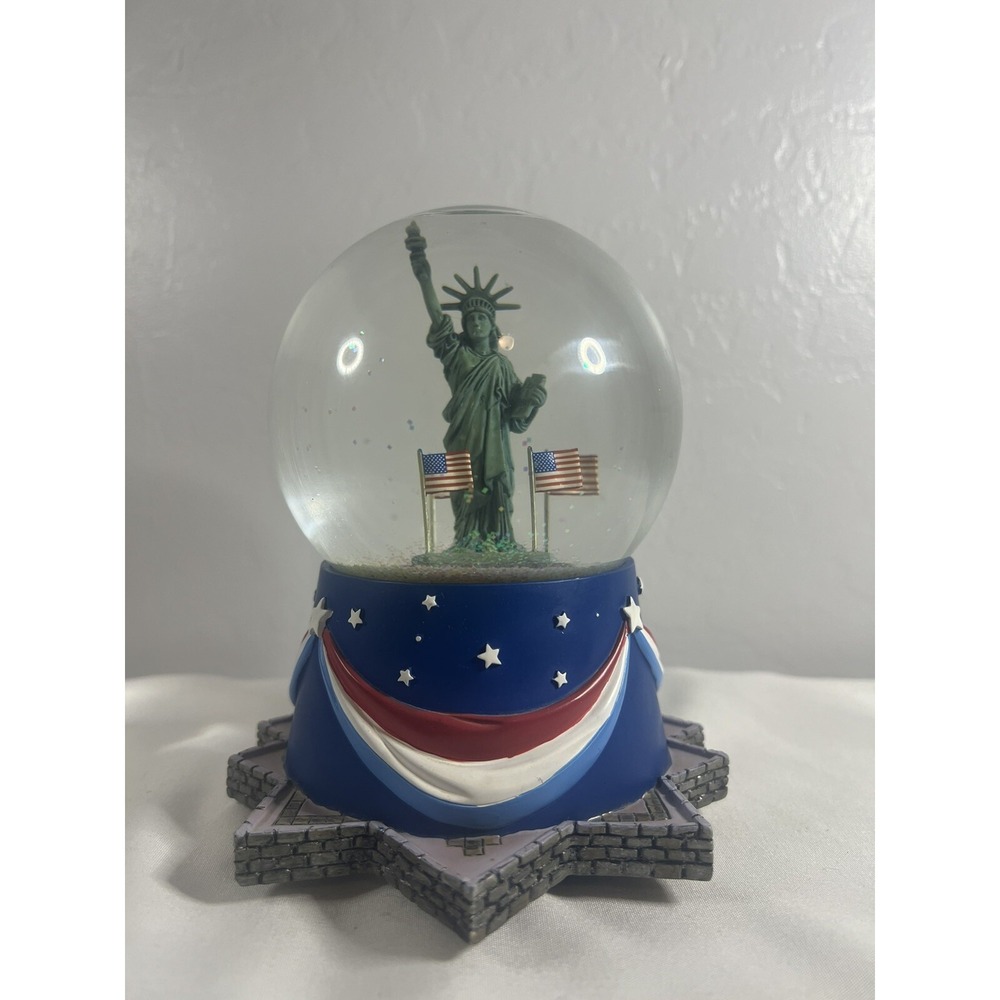 Hallmark Statue Of Liberty Snow Globe Sankyo Music Box Star Spangled Banner Flag